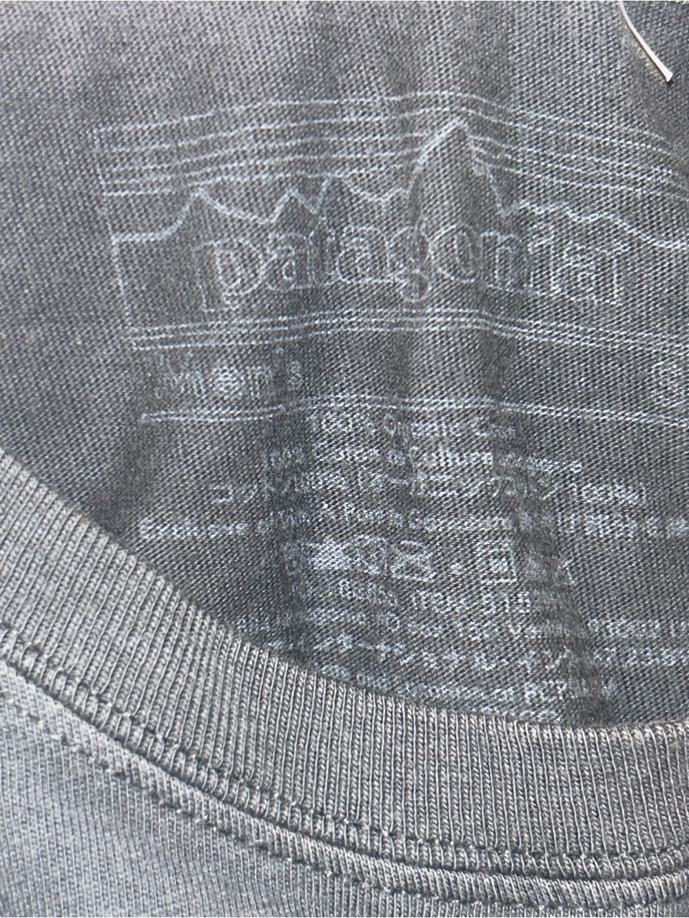 Patagonia Men's P-6 Logo Responsibili-Tee Long Sleeve Shirt Gray S - Picture 5 of 5